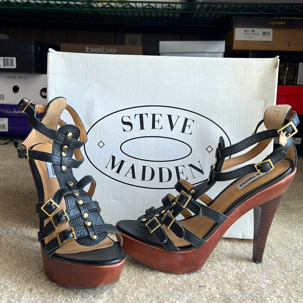 Steve Madden Togga gladiator black leather heels